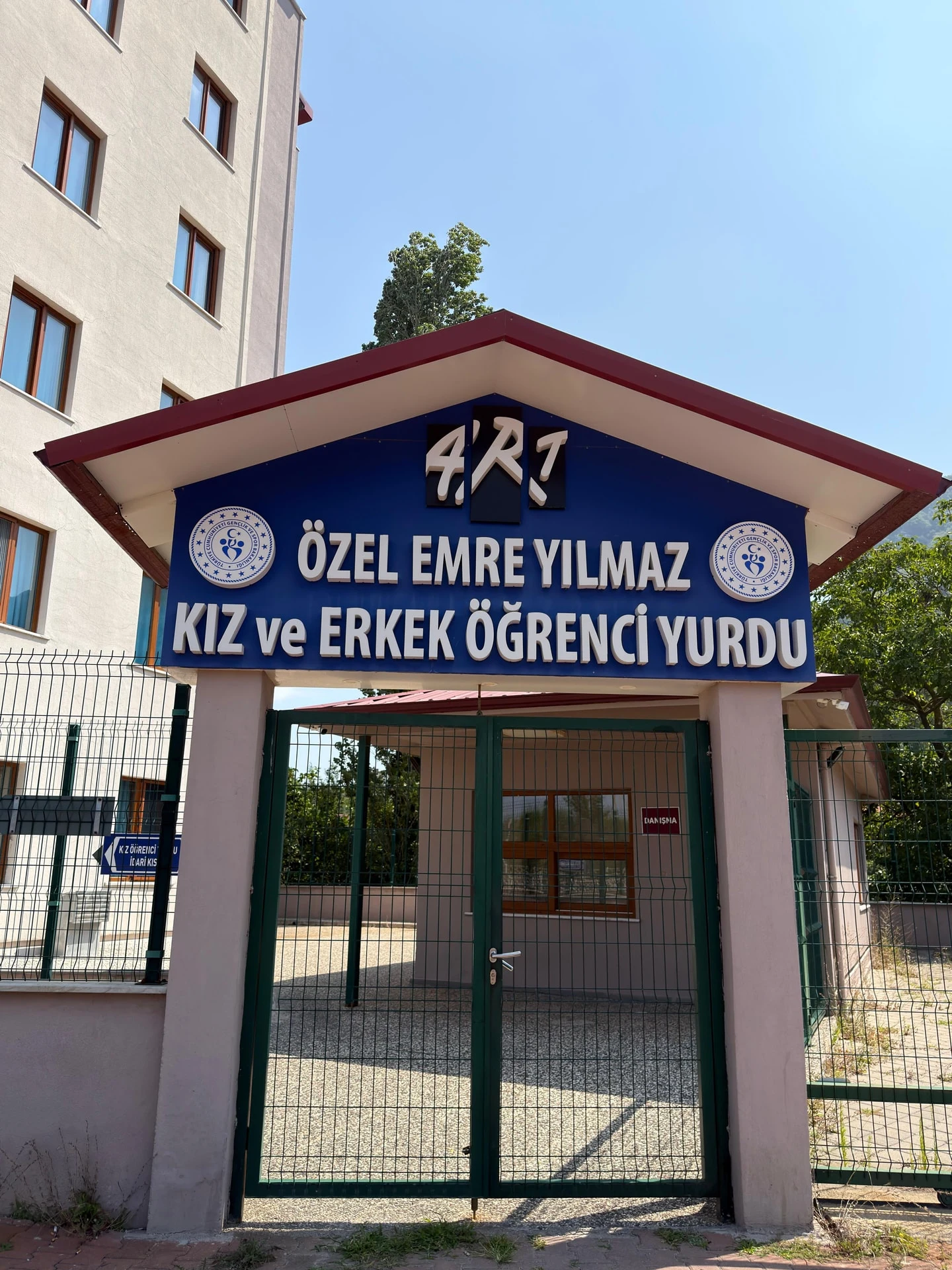 Özel Emre Yılmaz Yüksek Öğretim Kız / Erkek Öğrenci Yurdu dış çekim - Cide